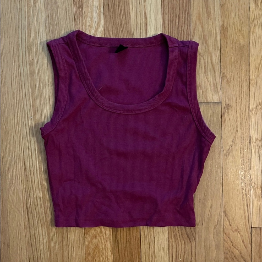 Sleeveless Magenta Crop Top